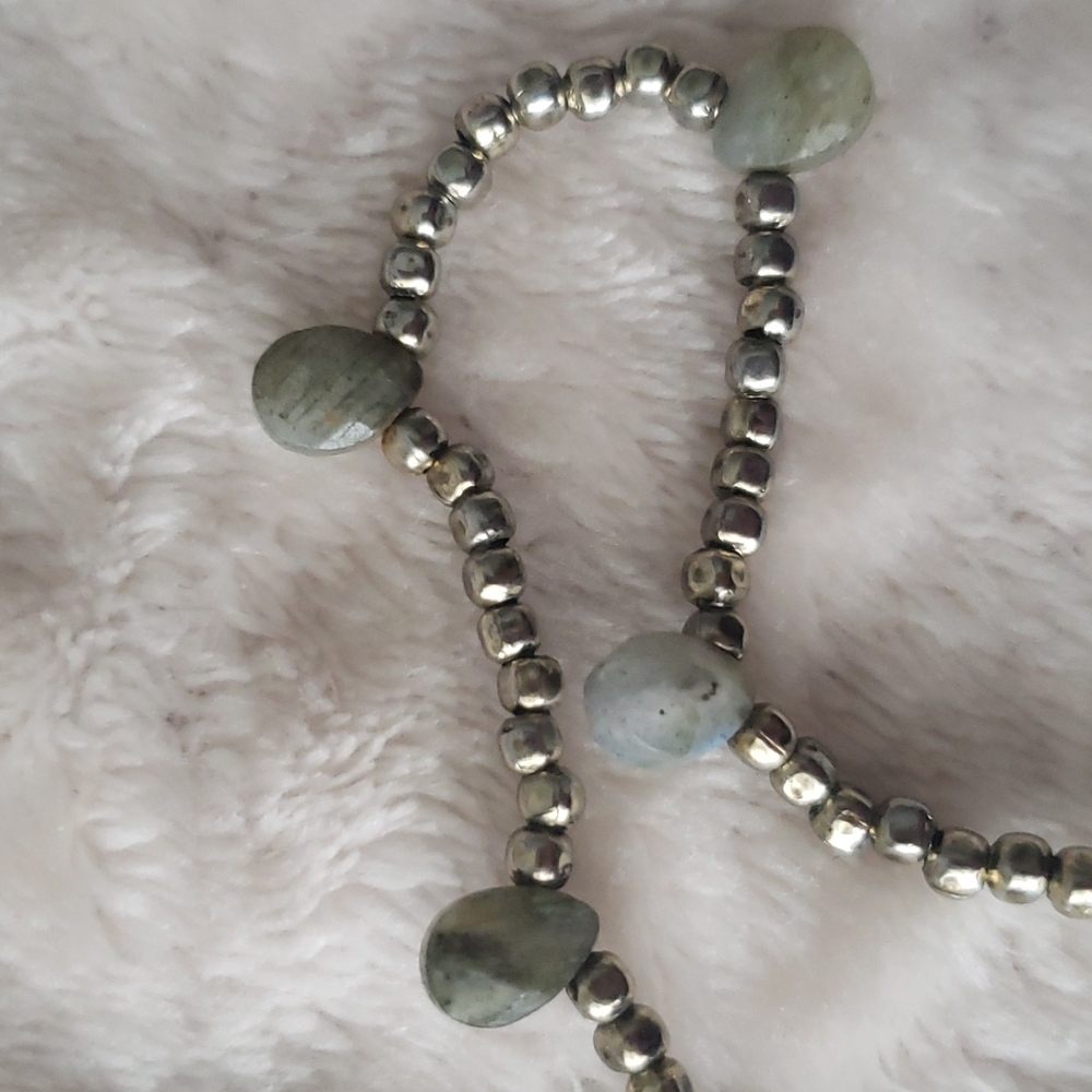 🖤 3/$15 Silver and Jade Bracelet